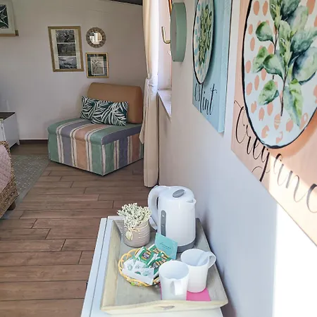 Lavinia's Sweet Holiday home